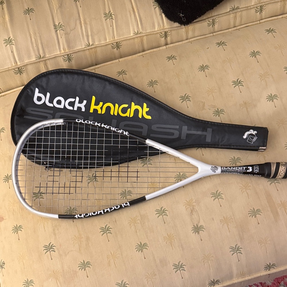 Black Knight Bandit 3 SQ 5242 Squash Racket with Cover - Black and White